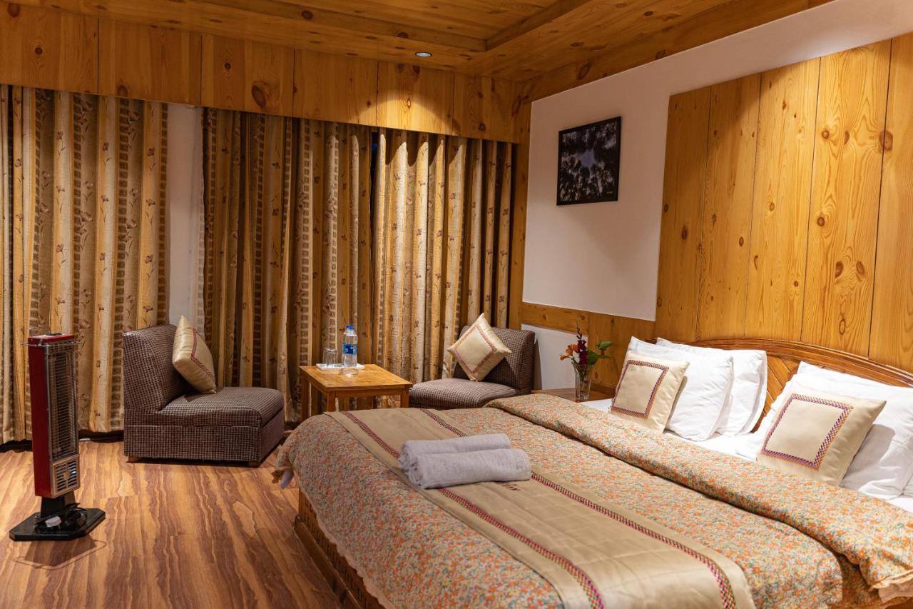 The Conifer Hotel Manali  Exterior photo