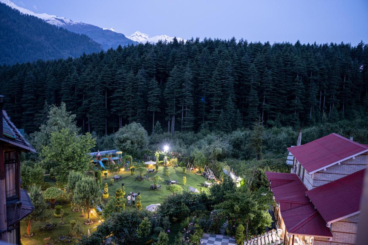 The Conifer Hotel Manali  Exterior photo