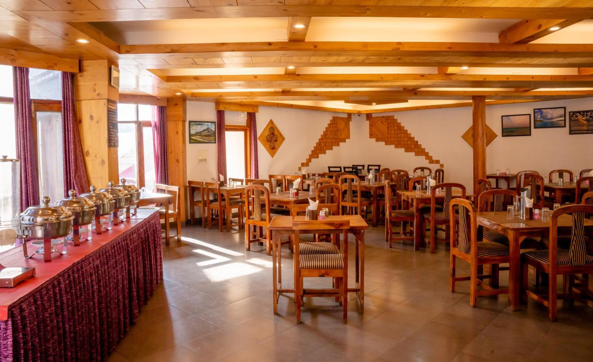 The Conifer Hotel Manali  Exterior photo